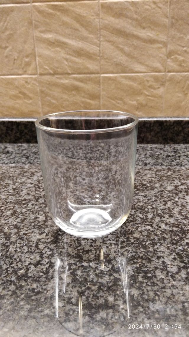 12 bicchieri in vetro per acqua. 