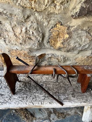 Set de Ganchos y Repisa // Antiguedades