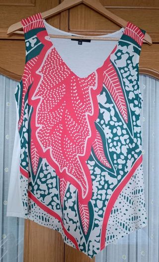 Elegante camiseta de tirantes de Trucco