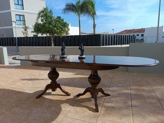 Mesa comedor  clásica