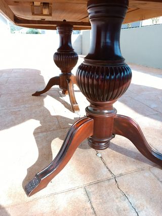 Mesa comedor  clásica