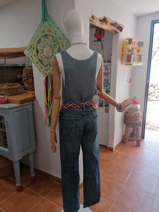 Top de punto iridiscente muy bonito