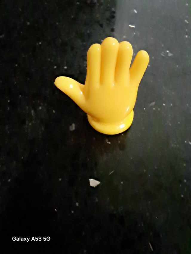 Betty Spaghetti: MANO DE MUÑECA