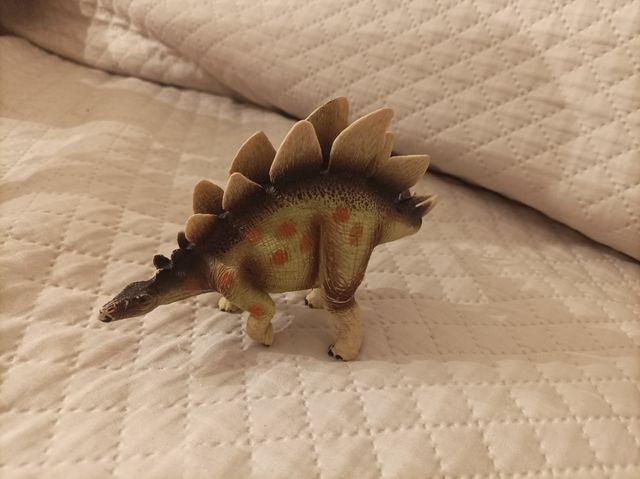 Dragón+pareja de dinosaurios