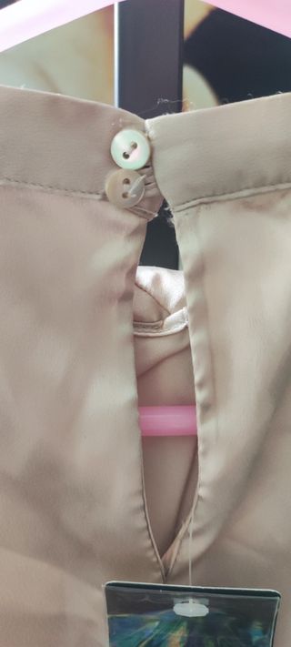 Camisa dorada Brillo satén Mango