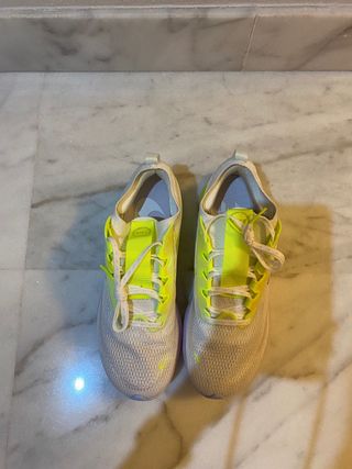 Zapatillas Nike Zoom Fly 4 blancas, talla 40