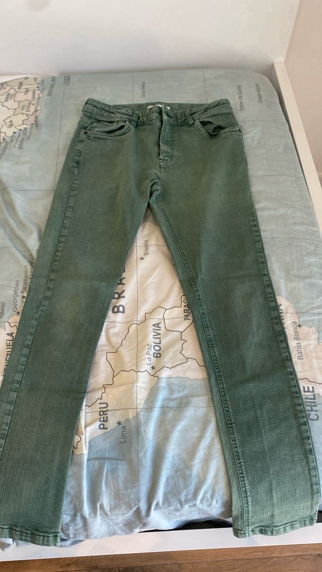 Pantalon vaquero verde