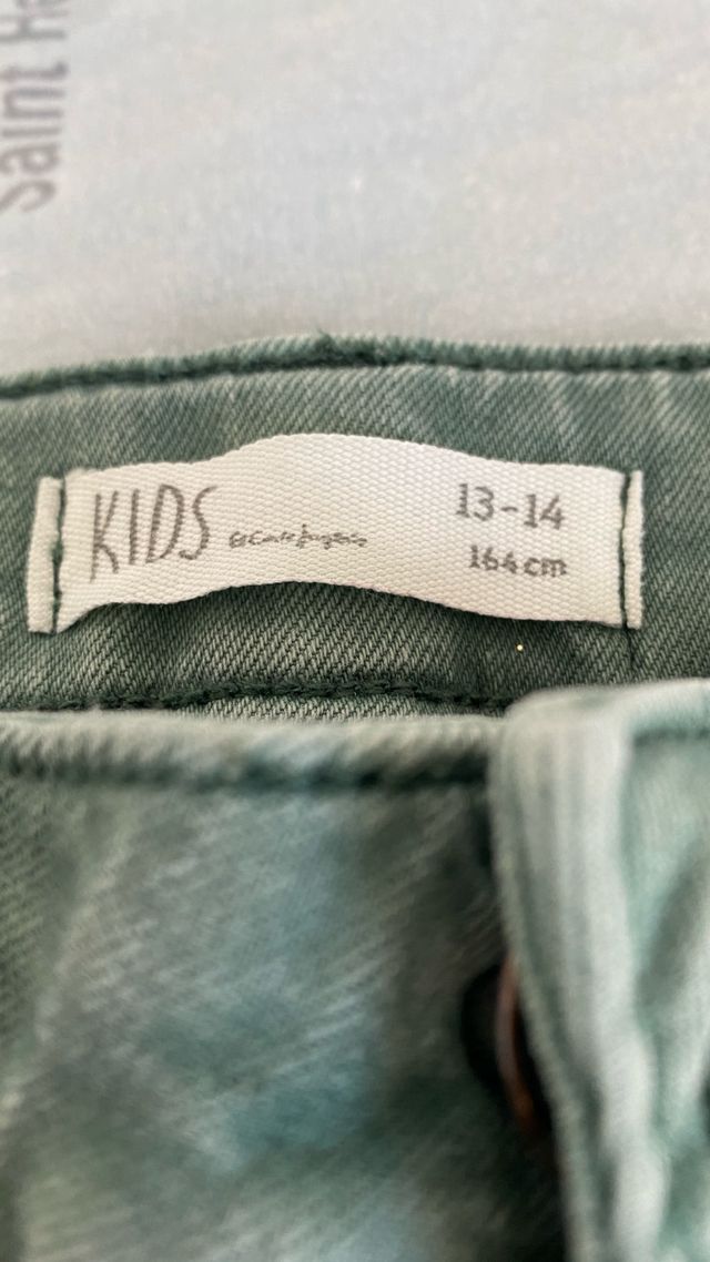 Pantalon vaquero verde