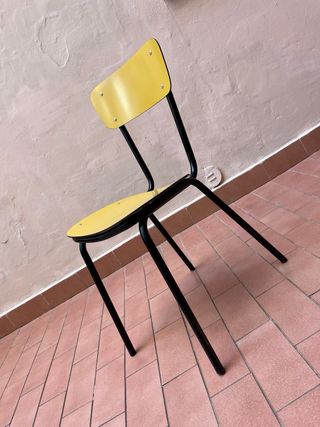 Sedia formica Gialla vintage Design struttura nera