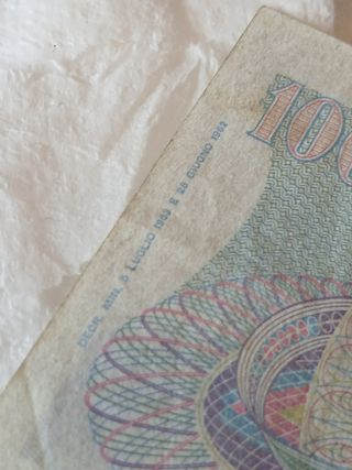 Due banconote da 1000 lire Repubblica