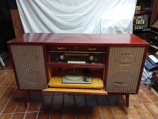 Radio tocadisco Iberia