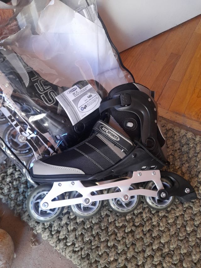 Patines sobre ruedas en linea