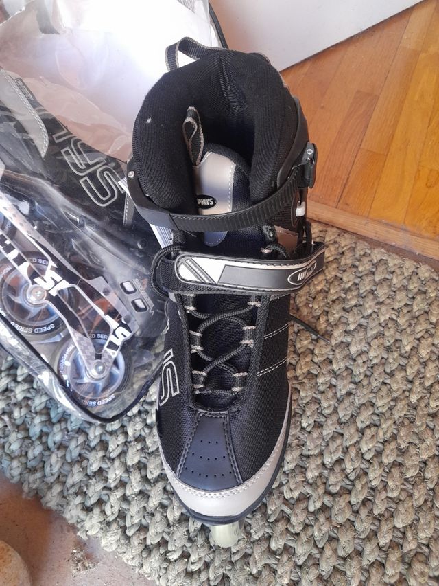 Patines sobre ruedas en linea