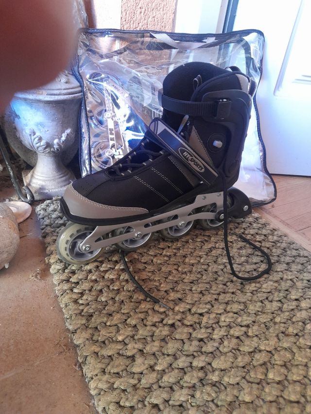 Patines sobre ruedas en linea