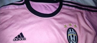 Camiseta rosa de la Juventus de Turín 2015-2016