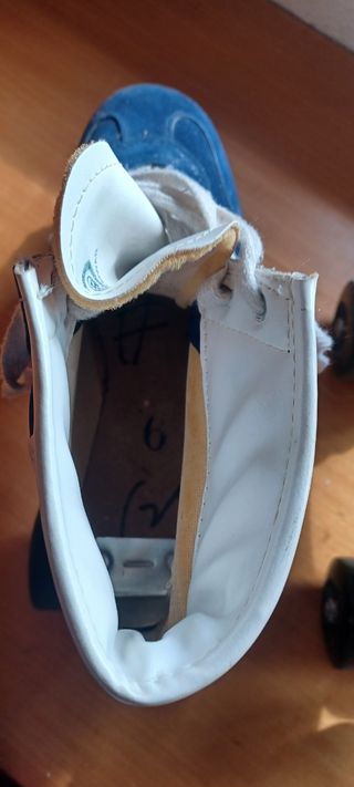 PATINES 4 RUEDAS CON BOTA