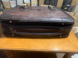 Maleta de viaje vintage mano alberto redondo