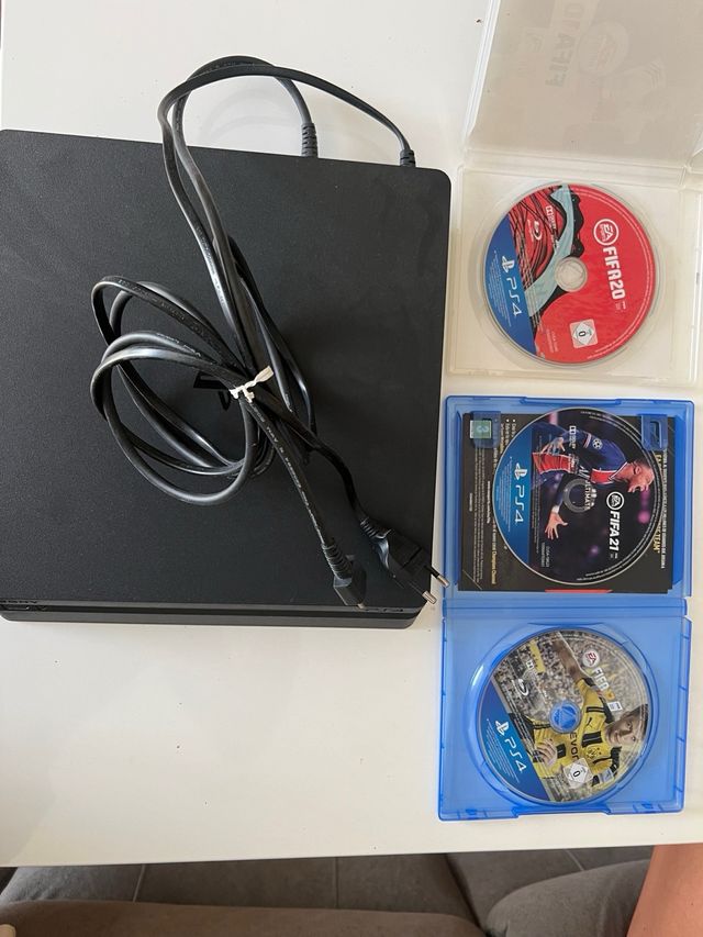 Playstation 4 con apenas uso