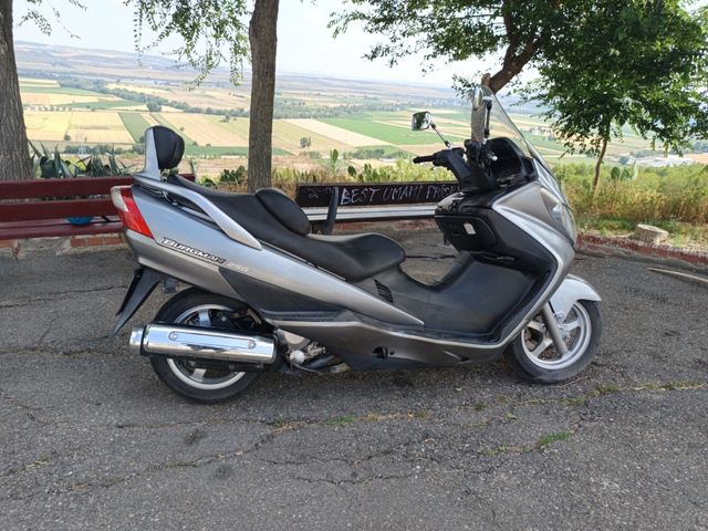 Suzuki burgman 250. 2006