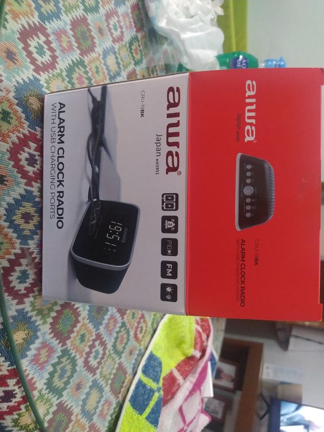 Reloj despertador aiwa