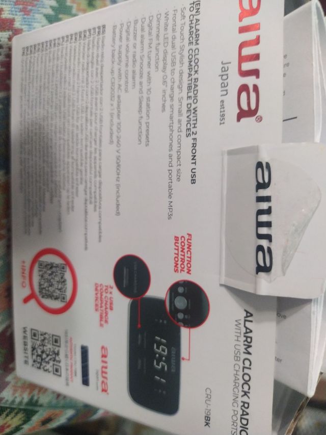 Reloj despertador aiwa