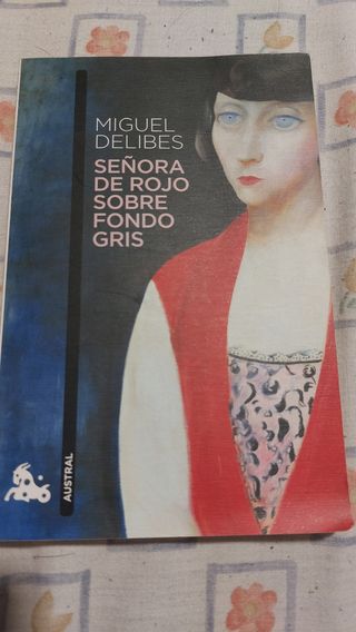 Libro "Señora de Rojo sobre Fondo Gris"