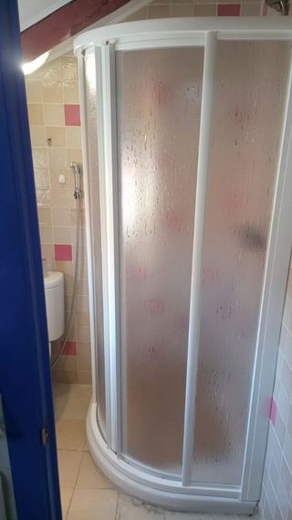 Mampara semicircular