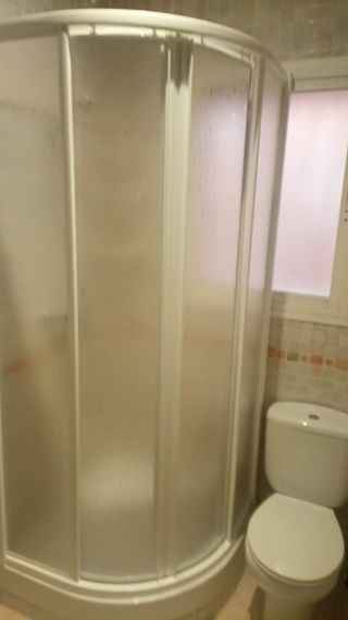 Mampara semicircular