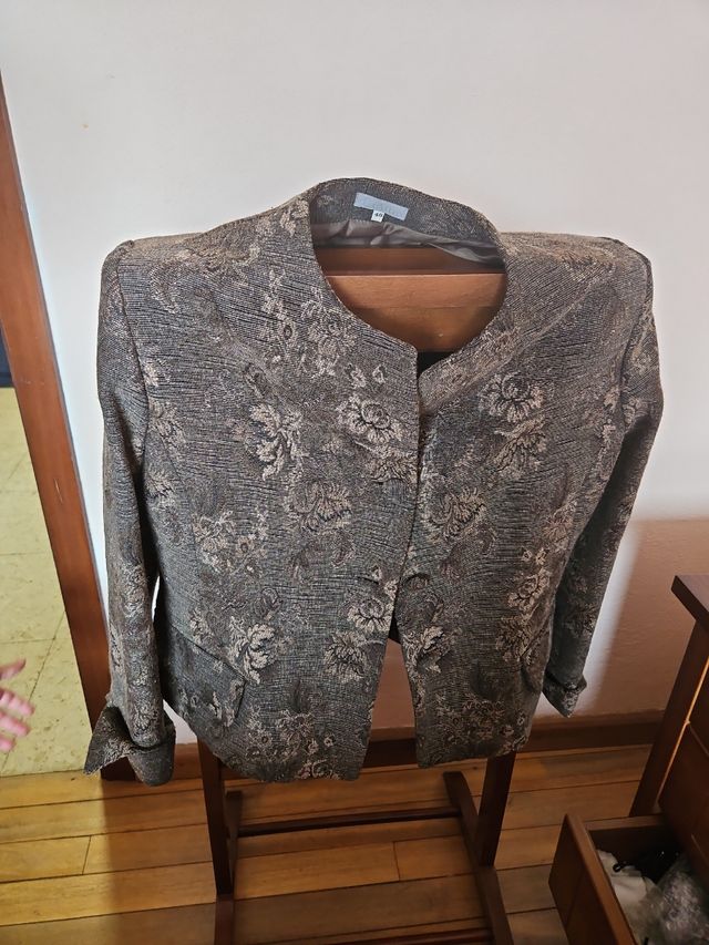Chaqueta estampada talla 48