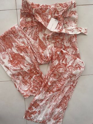 Pantalon fluido Zara nuevo