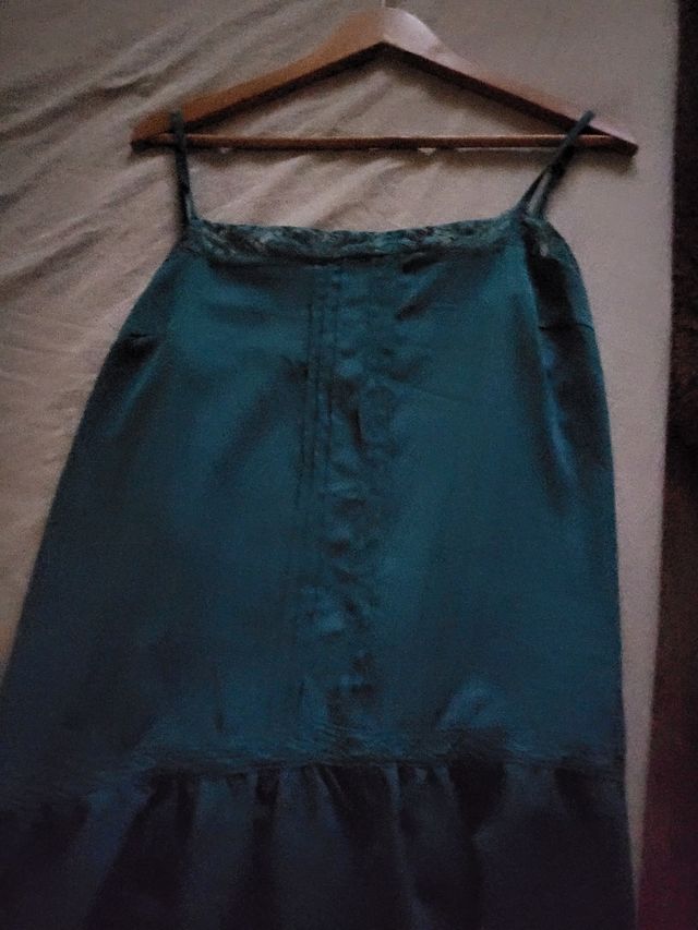 Vestido corto,puedes llevarte varias prendas y te
