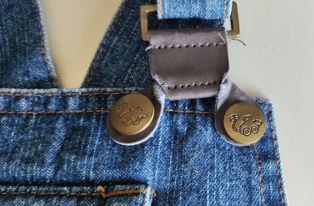 Vestido Peto vaquero falda niña