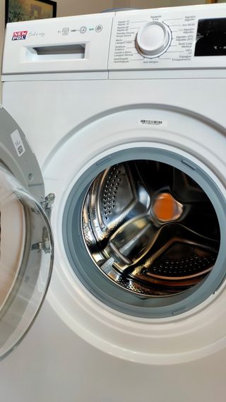 Lavadora New Poll a estrenar 7kg 1000 rotaciones.