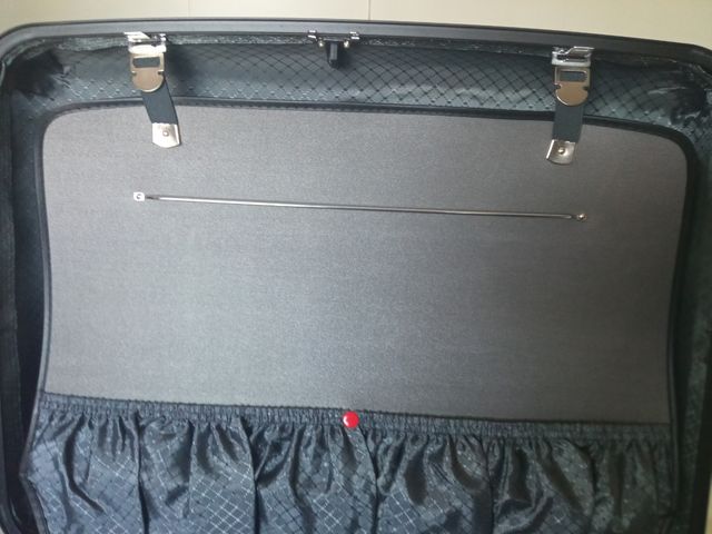 Maleta mediana rígida