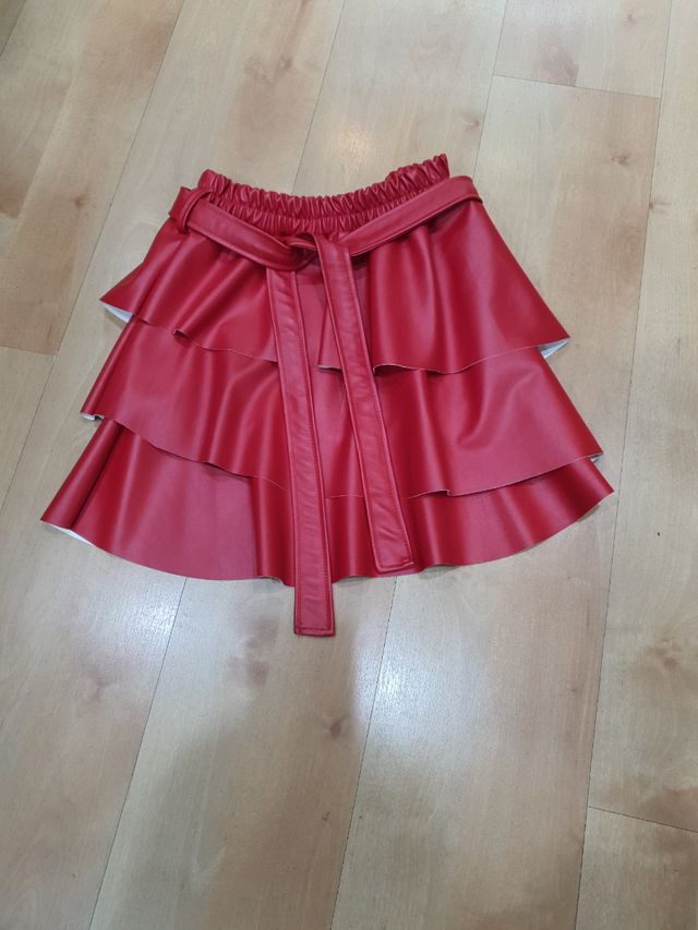Gonna rossa in ecopelle