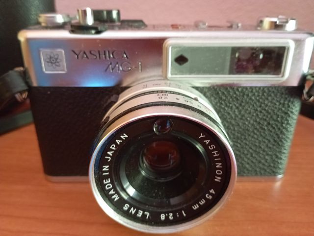 CAMARA DE FOTOS YASHICA MG-I