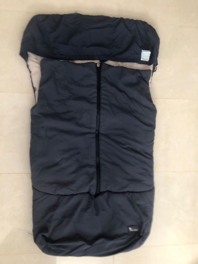 Saco para cochecito de bebé.
