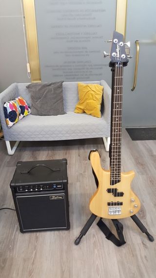 Bajo Washburn + ampli Kustom