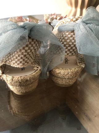 Preciosas alpargatas comunión o ceremonia 