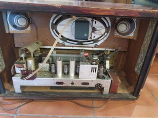 Radio antigua a válvulas graetz