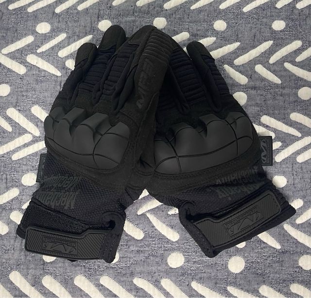 Guantes con protecciones