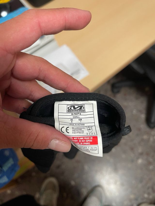 Guantes con protecciones