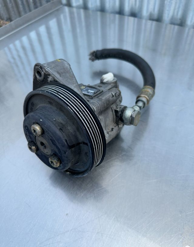 BMW E36 M50 BOMBA DIRECCIÓN