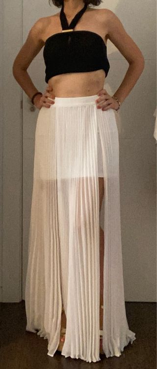 Falda larga plisada blanca marca americana “bebe”