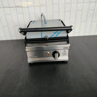 🅰️ + Grill Eléctrico Ind. 26 cm