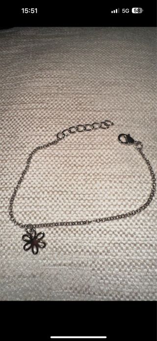 Bracciale con ciondolo fiore
