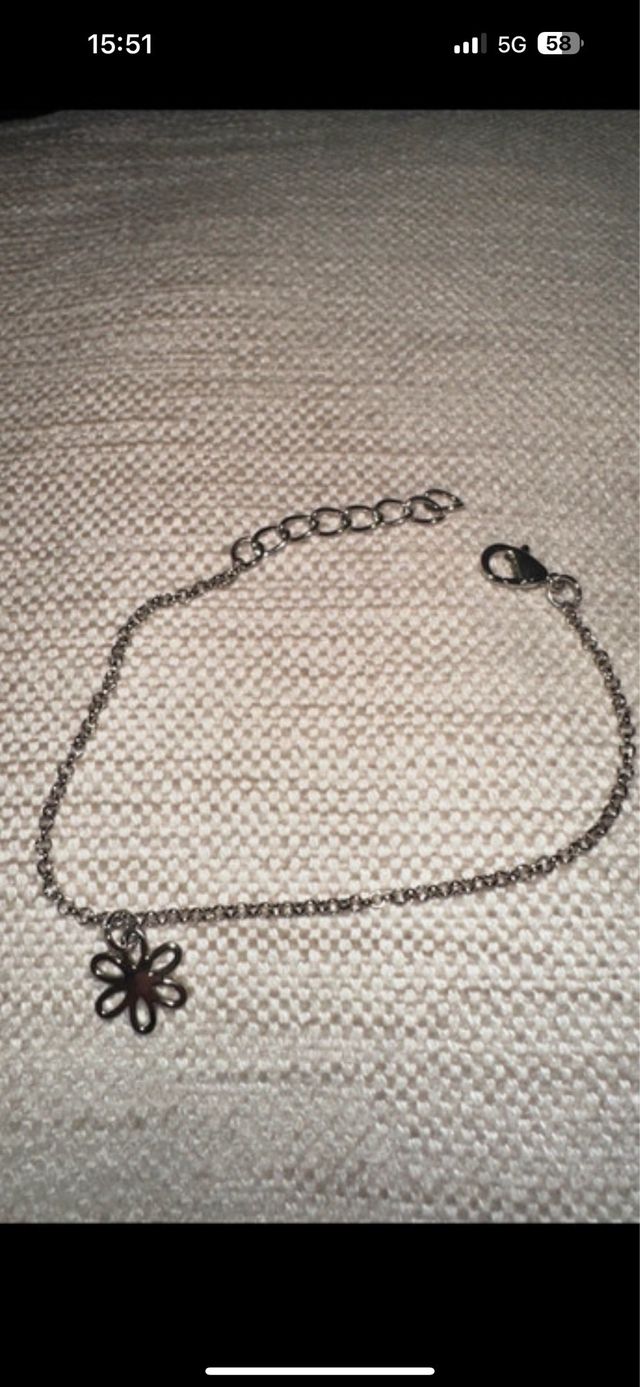 Bracciale con ciondolo fiore