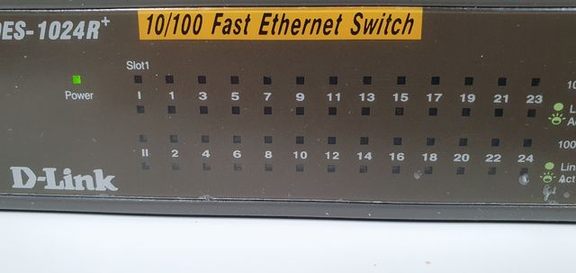 Comutador D-Link DES-1024R+