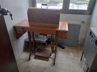 Maquina de coser Singer
