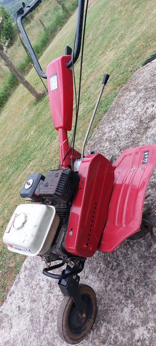 Se cambia o se vende Motoazada gasolina Zomax ZM50